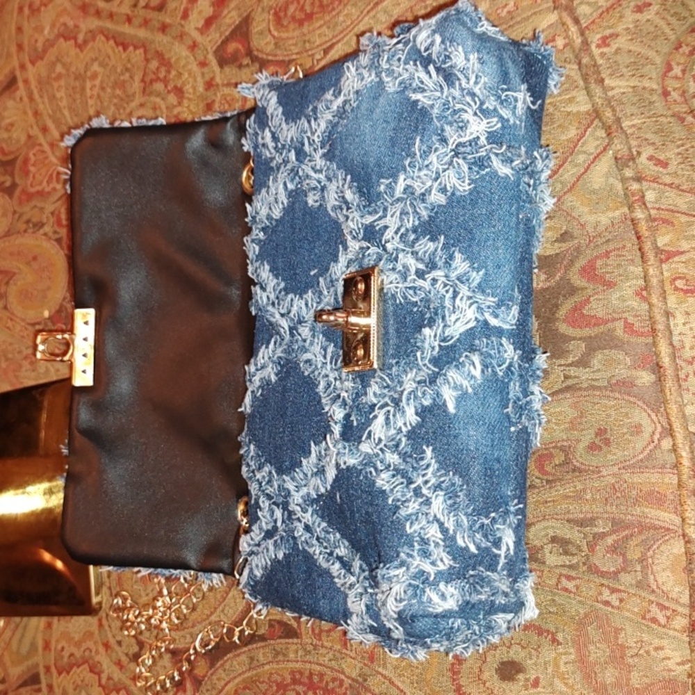 Denim Fashion Quilted Distressed Convertible Crossbody Bag  w/ Gold chain NWOT - Picture 8 of 12